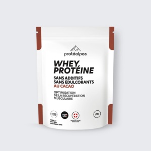 Whey Protéalpes protein with cocoa, no additives or sweeteners, for optimal muscle recovery.