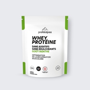 Bag of Protéalpes whey protein, mint flavour, with no additives or sweeteners, for optimized muscle recovery.