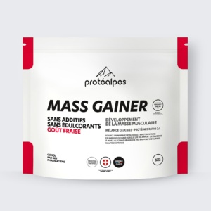 Mass Gainer Protéalpes packaging. No additives or sweeteners, strawberry flavour, for building muscle mass.