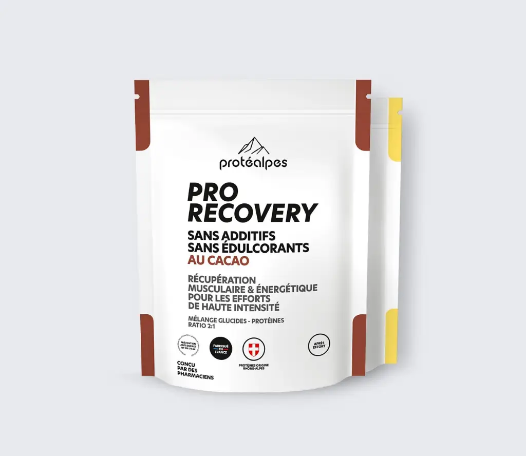 Sachet Protéalpes Pro Recovery cacao, sans additifs ni édulcorants, pour une récupération sportive de haute intensité.