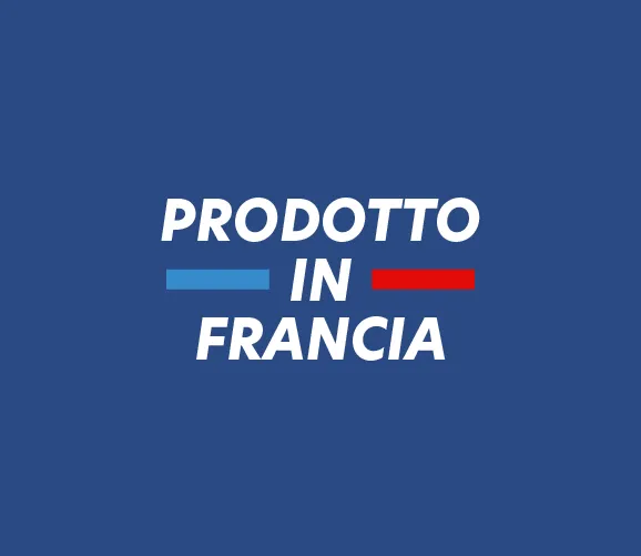 Il testo Made in France su sfondo blu, sottolineato in blu e rosso, evoca la qualità francese di Protéalpes.