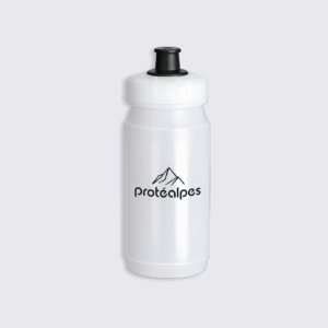 Protéalpes-Trinkflasche, ideal für Sportler. Entwickelt, um Sie bei Ihren sportlichen Aktivitäten zu unterstützen – ganz ohne Süßstoffe oder Zusatzstoffe.